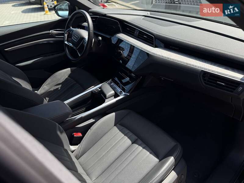 Внедорожник / Кроссовер Audi e-tron 2021 в Черновцах