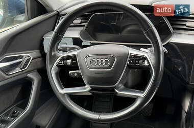 Внедорожник / Кроссовер Audi e-tron 2020 в 