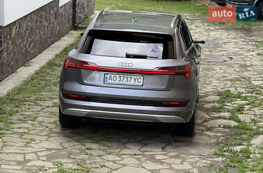 Внедорожник / Кроссовер Audi e-tron 2019 в 