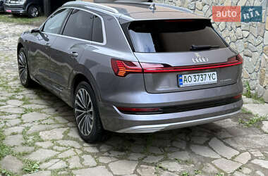 Внедорожник / Кроссовер Audi e-tron 2019 в 
