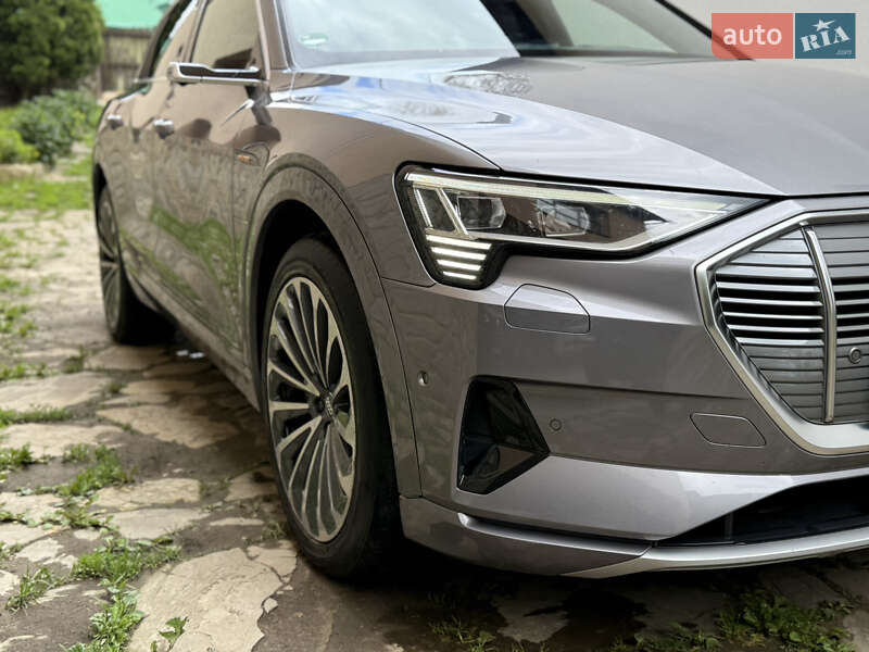 Внедорожник / Кроссовер Audi e-tron 2019 в Тячеве