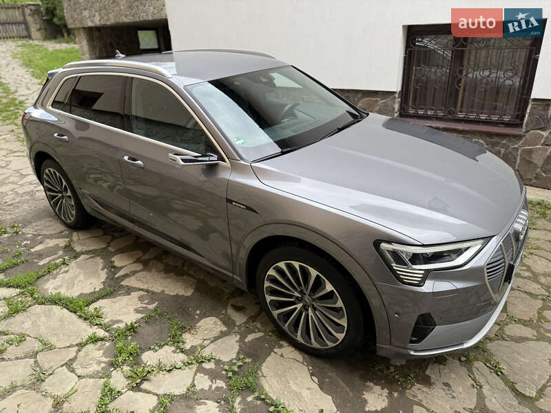 Внедорожник / Кроссовер Audi e-tron 2019 в Тячеве