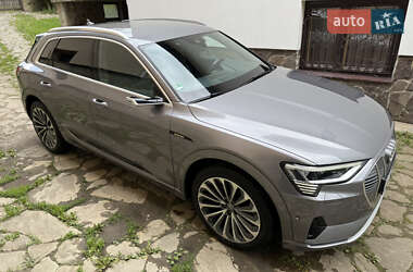 Внедорожник / Кроссовер Audi e-tron 2019 в 