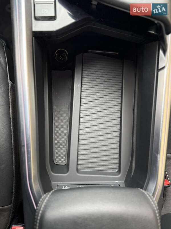 Внедорожник / Кроссовер Audi e-tron 2019 в Тячеве