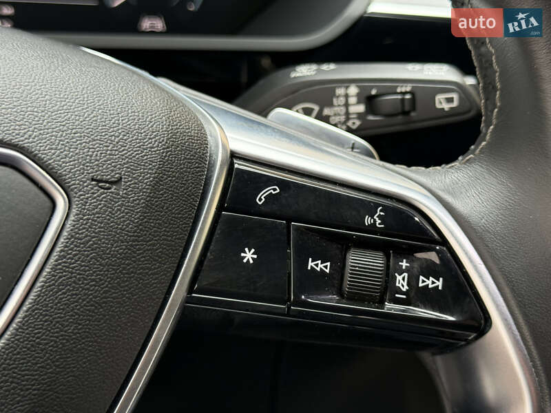 Внедорожник / Кроссовер Audi e-tron 2019 в Тячеве