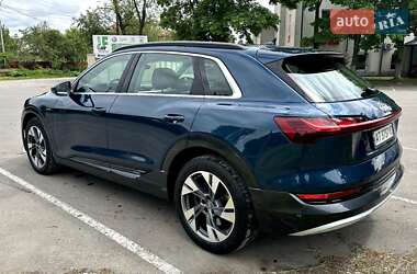 Внедорожник / Кроссовер Audi e-tron 2019 в 