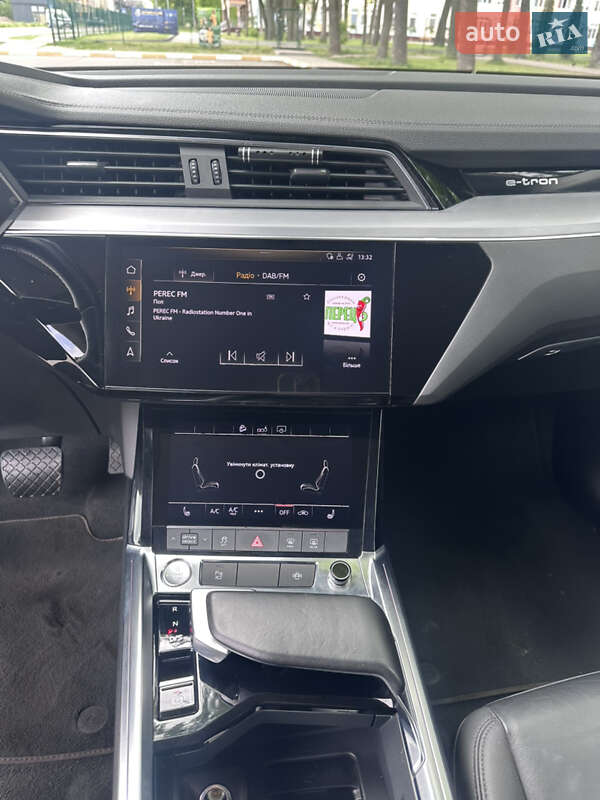 Внедорожник / Кроссовер Audi e-tron 2020 в Киеве