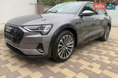 Внедорожник / Кроссовер Audi e-tron 2020 в 