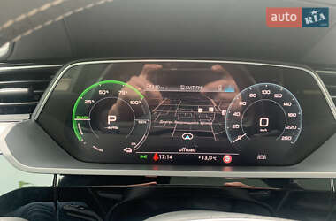 Внедорожник / Кроссовер Audi e-tron 2020 в 