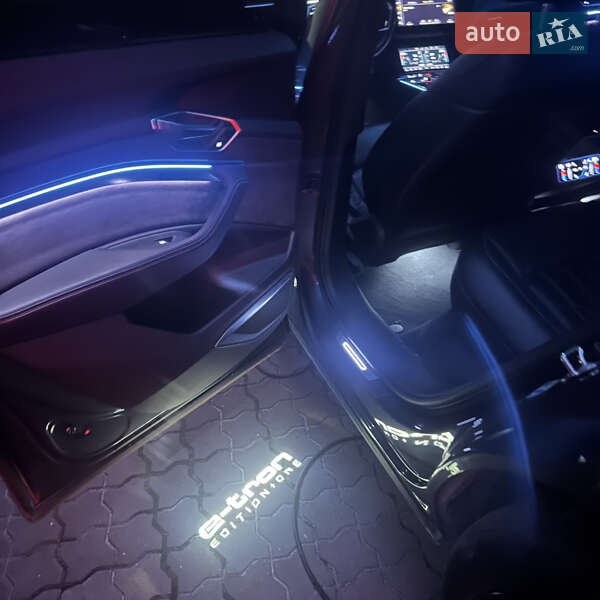 Внедорожник / Кроссовер Audi e-tron 2019 в Львове