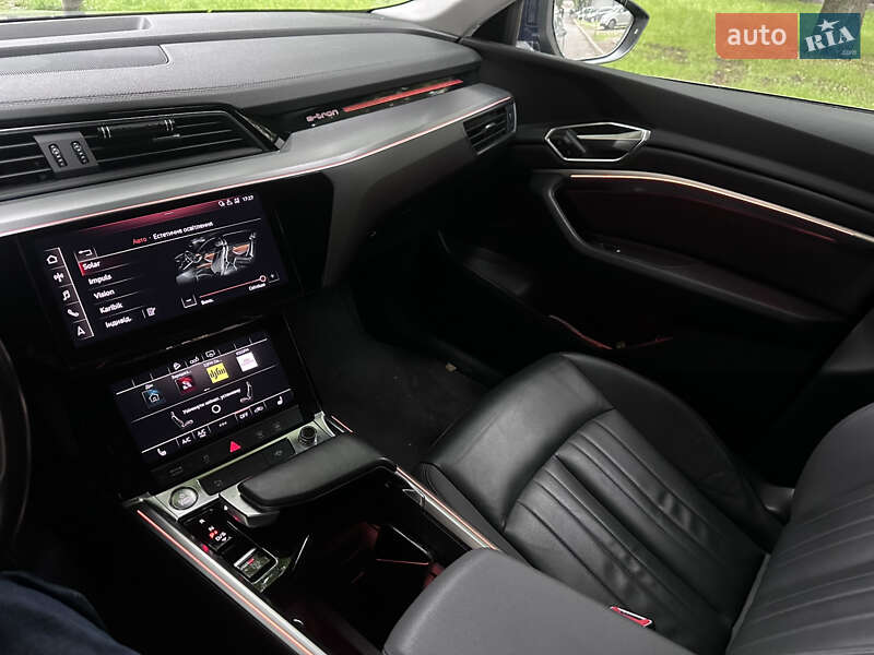 Внедорожник / Кроссовер Audi e-tron 2020 в Киеве