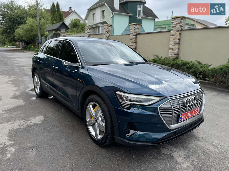 Audi e-tron 2022