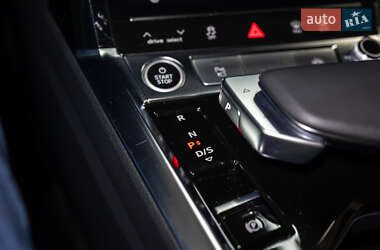 Внедорожник / Кроссовер Audi e-tron 2023 в 