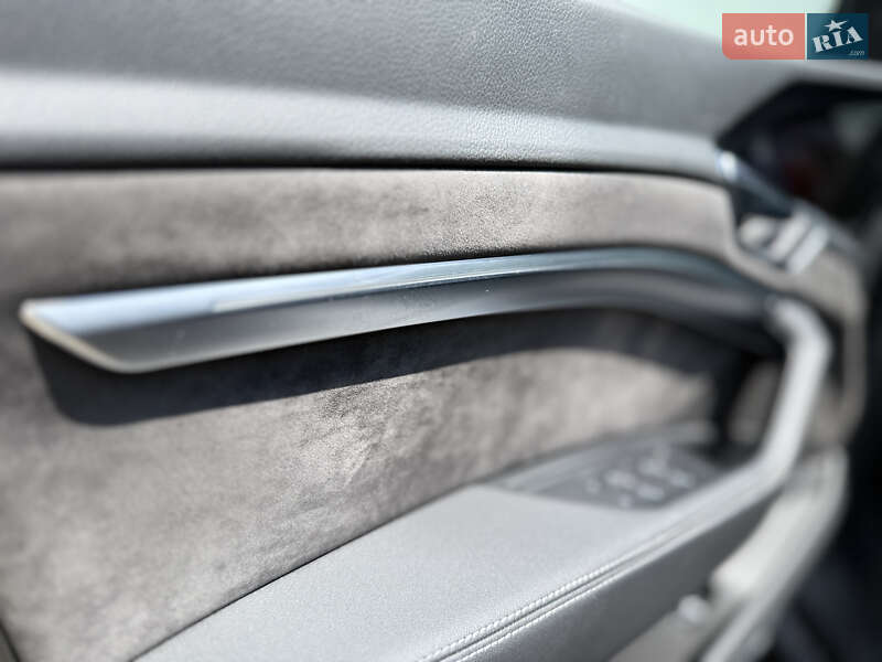 Внедорожник / Кроссовер Audi e-tron 2020 в Днепре