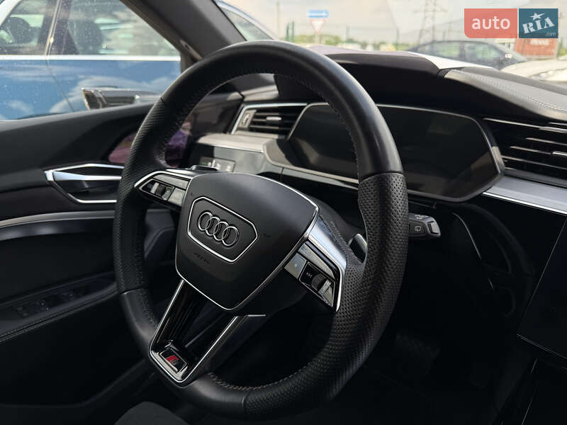 Внедорожник / Кроссовер Audi e-tron 2020 в Днепре