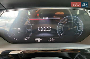 Внедорожник / Кроссовер Audi e-tron 2023 в 