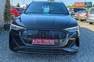 Внедорожник / Кроссовер Audi e-tron 2020 в 