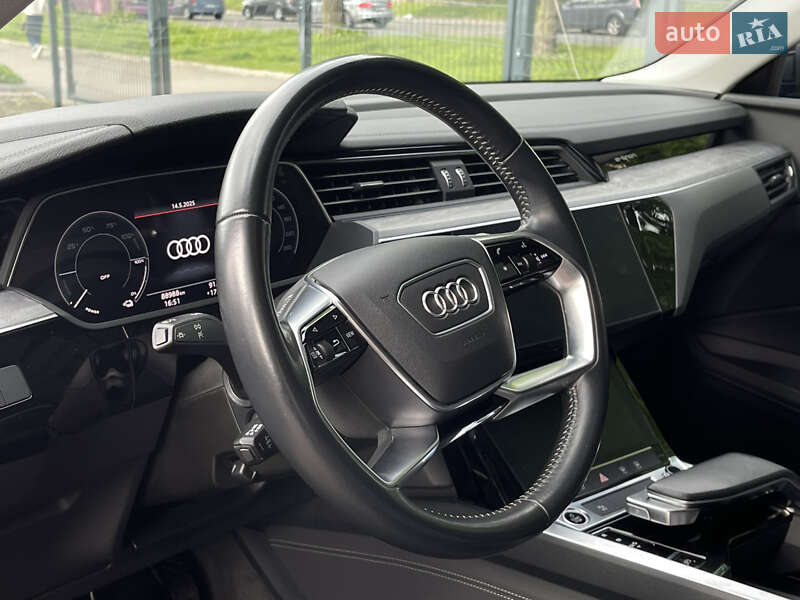 Внедорожник / Кроссовер Audi e-tron 2021 в Ровно