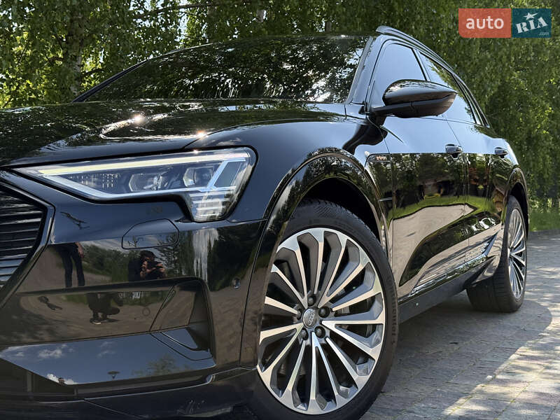 Внедорожник / Кроссовер Audi e-tron 2019 в Дрогобыче фото 4 Внедорожник / Кроссовер Audi e-tron 2019 в Дрогобыче