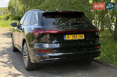Внедорожник / Кроссовер Audi e-tron 2019 в 
