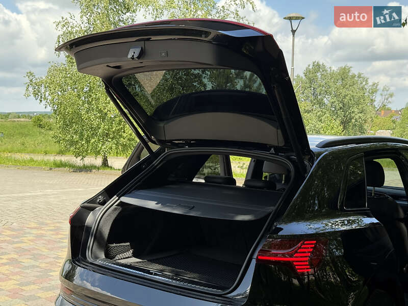 Внедорожник / Кроссовер Audi e-tron 2019 в Дрогобыче фото 44 Внедорожник / Кроссовер Audi e-tron 2019 в Дрогобыче