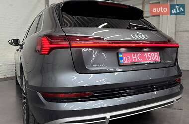 Внедорожник / Кроссовер Audi e-tron 2021 в 