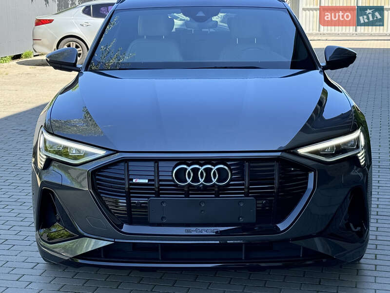 Внедорожник / Кроссовер Audi e-tron 2021 в Киеве фото 47 Внедорожник / Кроссовер Audi e-tron 2021 в Киеве
