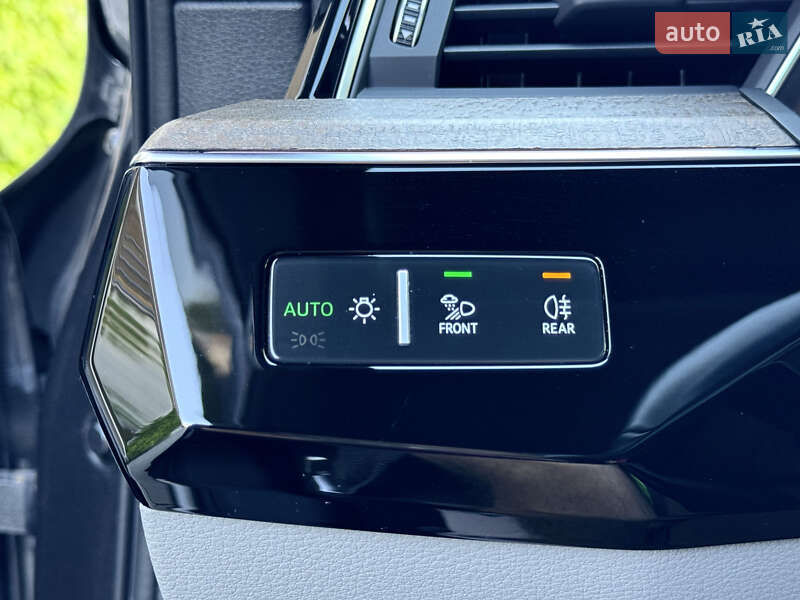 Внедорожник / Кроссовер Audi e-tron 2021 в Киеве фото 60 Внедорожник / Кроссовер Audi e-tron 2021 в Киеве