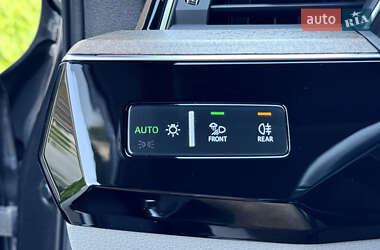 Внедорожник / Кроссовер Audi e-tron 2021 в 
