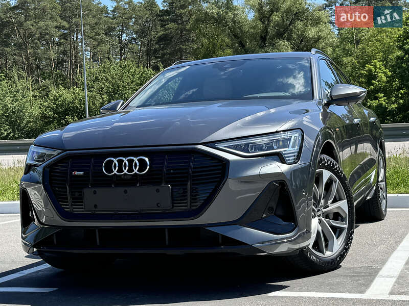 Внедорожник / Кроссовер Audi e-tron 2021 в Киеве фото 142 Внедорожник / Кроссовер Audi e-tron 2021 в Киеве