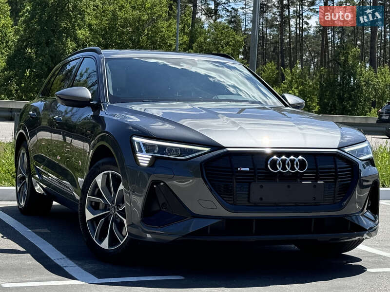 Внедорожник / Кроссовер Audi e-tron 2021 в Киеве фото 145 Внедорожник / Кроссовер Audi e-tron 2021 в Киеве
