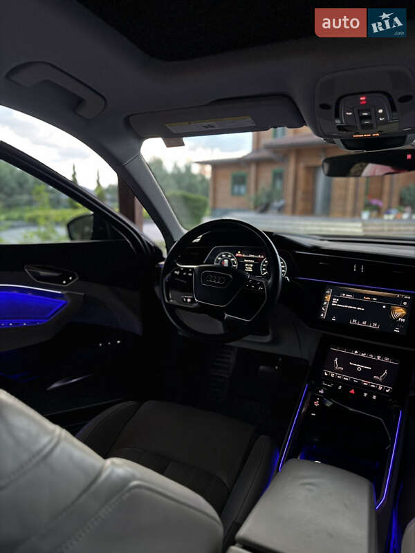 Внедорожник / Кроссовер Audi e-tron 2019 в Луцке