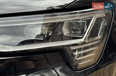 Внедорожник / Кроссовер Audi e-tron 2020 в 