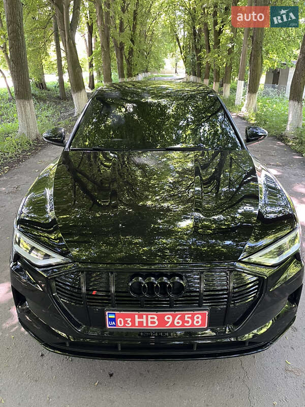 Внедорожник / Кроссовер Audi e-tron 2020 в Виннице