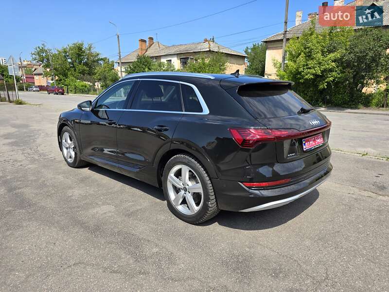 Внедорожник / Кроссовер Audi e-tron 2020 в Виннице