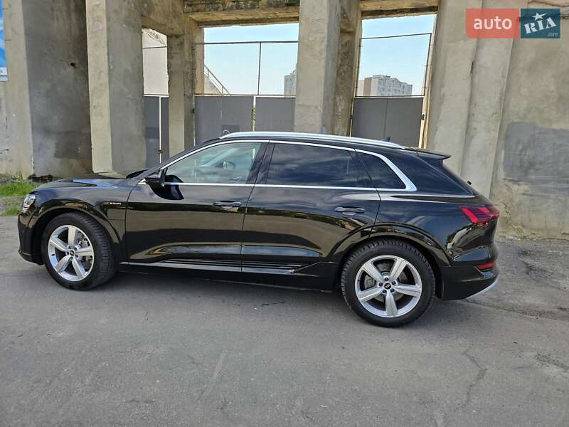 Внедорожник / Кроссовер Audi e-tron 2020 в Виннице