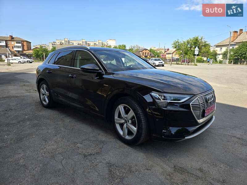 Внедорожник / Кроссовер Audi e-tron 2020 в Виннице