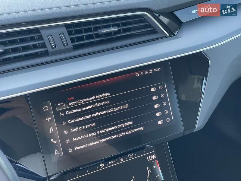 Внедорожник / Кроссовер Audi e-tron 2021 в Львове