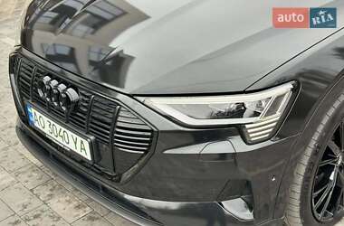 Внедорожник / Кроссовер Audi e-tron 2019 в 