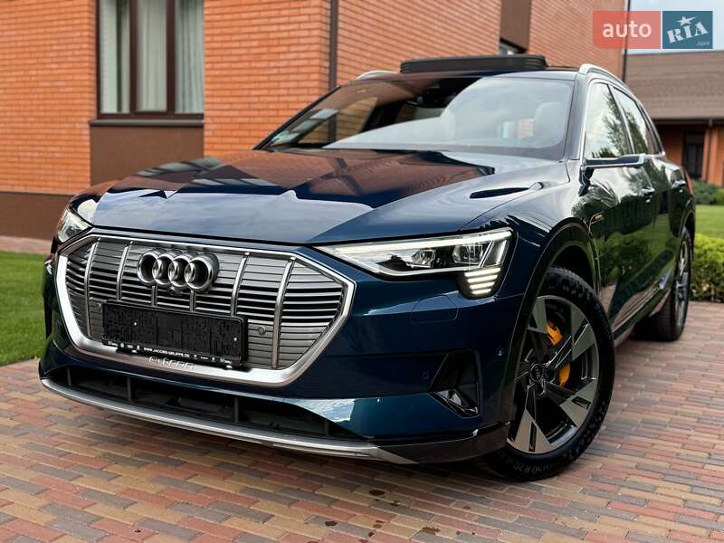 Внедорожник / Кроссовер Audi e-tron 2022 в Киеве