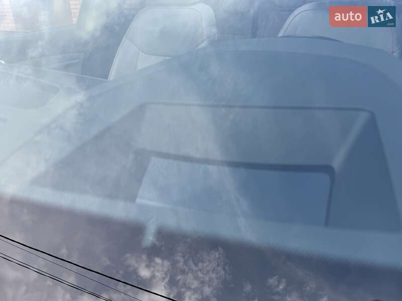 Внедорожник / Кроссовер Audi e-tron 2022 в Киеве