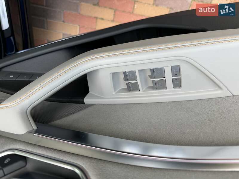 Внедорожник / Кроссовер Audi e-tron 2022 в Киеве