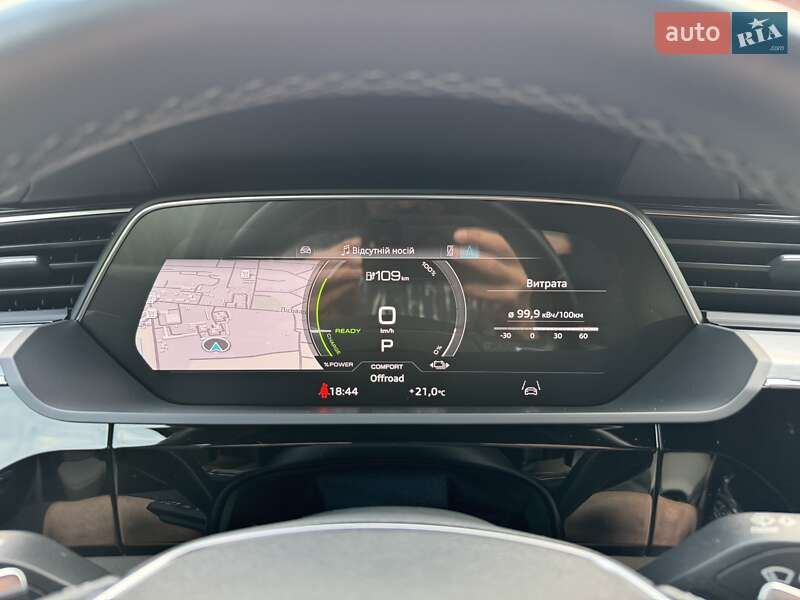 Внедорожник / Кроссовер Audi e-tron 2022 в Киеве