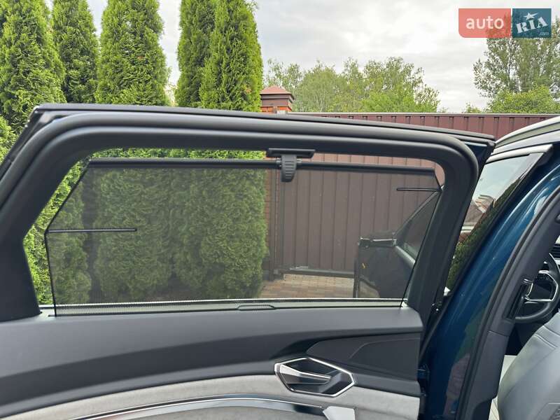 Внедорожник / Кроссовер Audi e-tron 2022 в Киеве