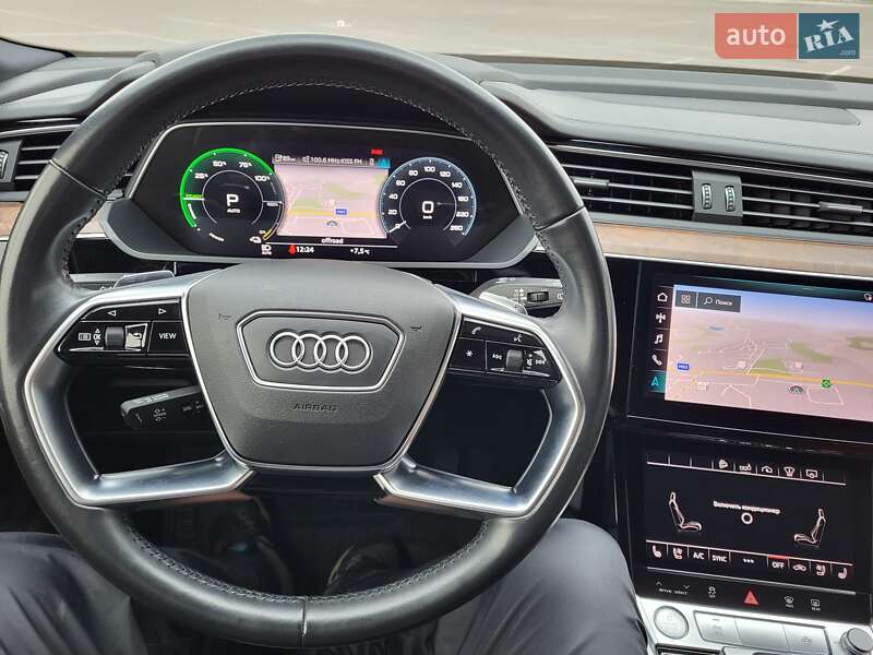 Внедорожник / Кроссовер Audi e-tron 2019 в Полтаве