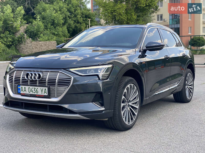 Audi e-tron 2019