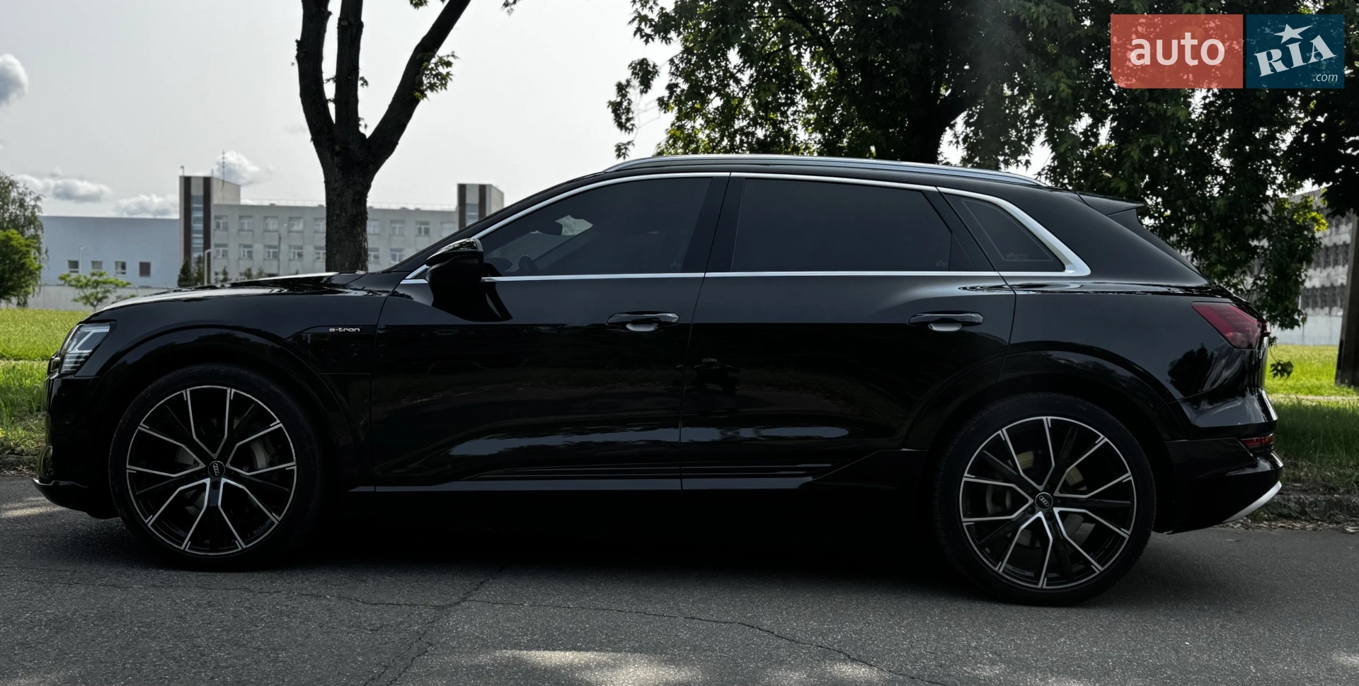 2019 Audi e-tron - мініатюра 6
