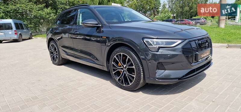 Внедорожник / Кроссовер Audi e-tron 2019 в Тернополе
