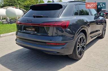 Внедорожник / Кроссовер Audi e-tron 2020 в 