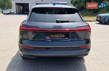 Внедорожник / Кроссовер Audi e-tron 2020 в 